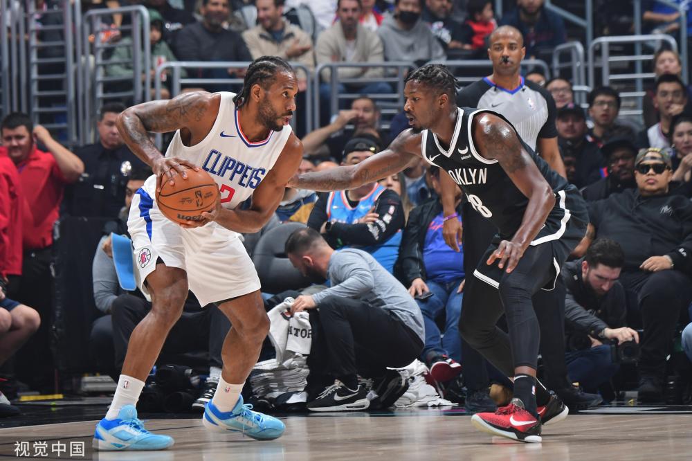 拐地走上台 拐地走上台