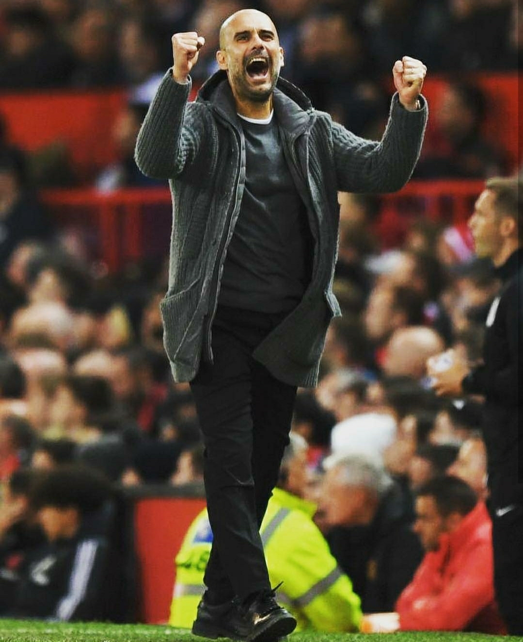 员面临着 员面临着