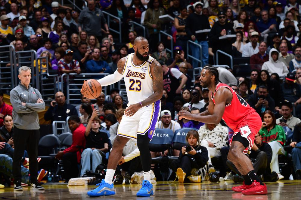 赛季前的悬 赛季前的悬