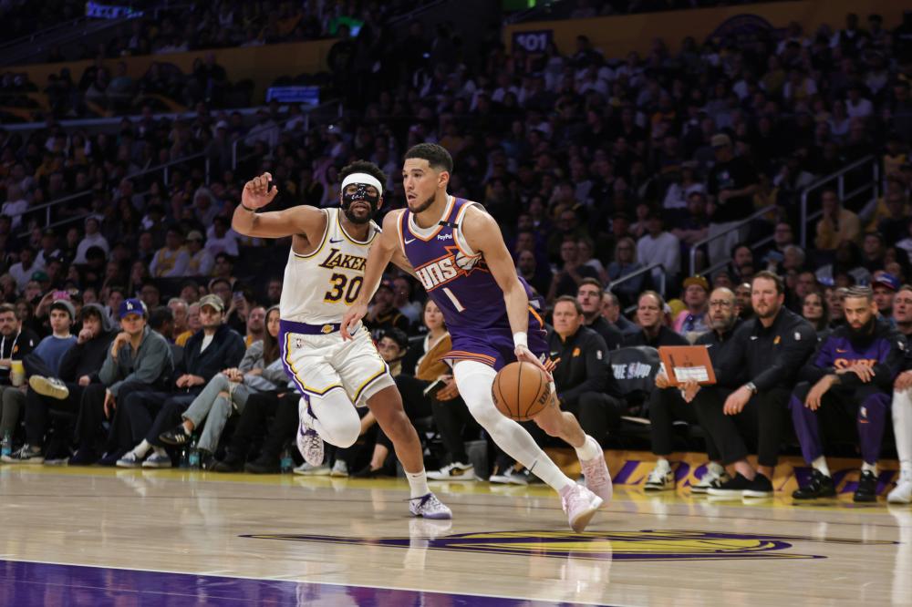 当柯里伤退 当柯里伤退