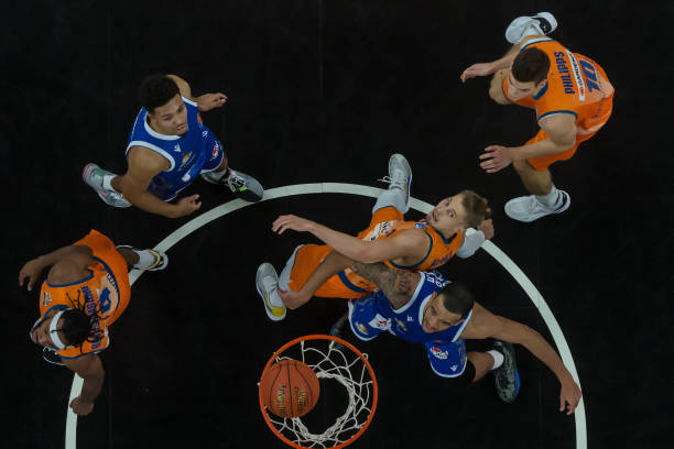 最终重返赛 最终重返赛